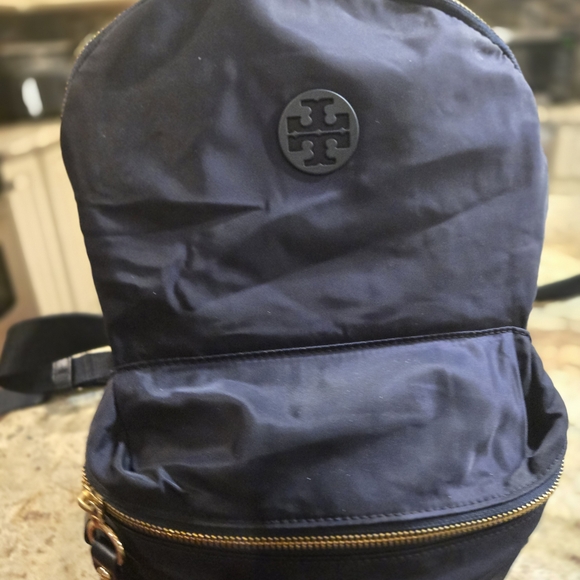 Tory Burch Midnight Blue Bag with Gold Details - Picture 2 of 7